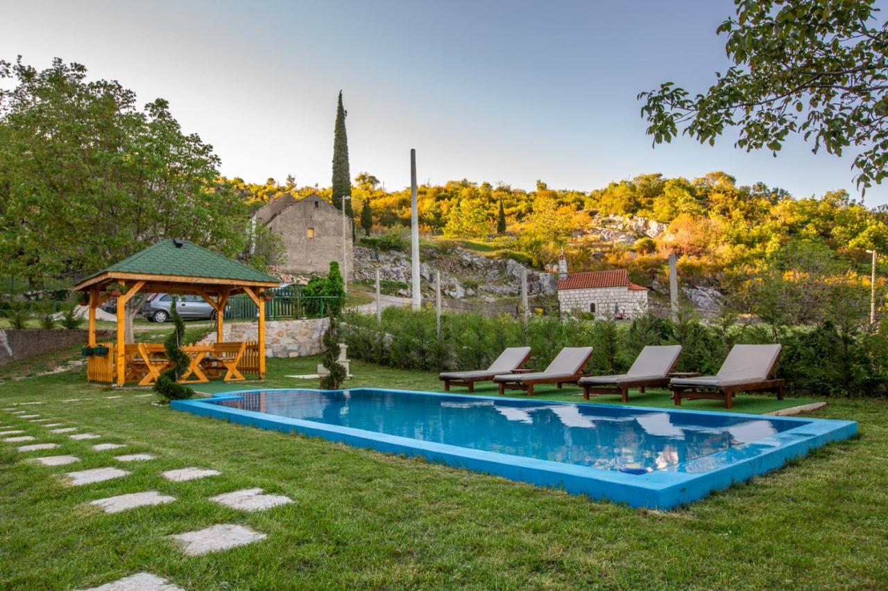 Pensjonat Cozy House Ostrog Nikšić Zewnętrze zdjęcie